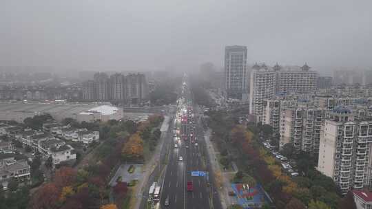 航拍雨雾天气下的昆山城镇风光