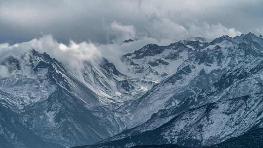 川西康定市雪山