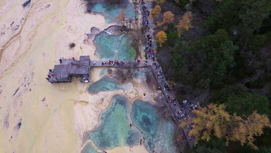 航拍四川九寨沟黄龙景区争艳池映月池迎宾池