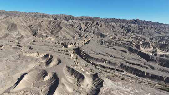 新疆阿克苏月亮泊戈壁湿地旅游度假区