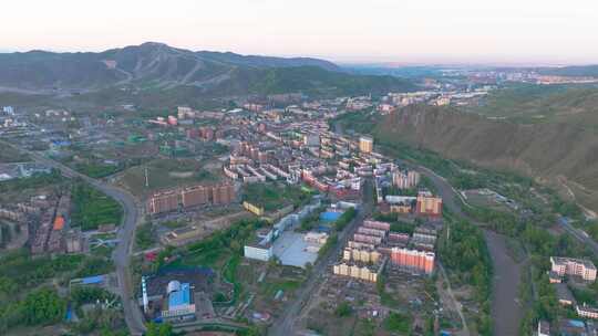 4K航拍新疆阿勒泰布尔津县城城市风光