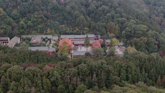 大山里的院子 寺院寺庙