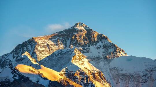 西藏日喀则定日珠穆朗玛峰日落金山延时4K