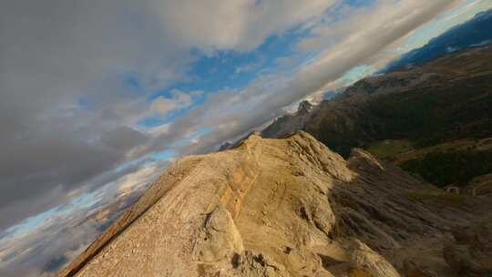 Dolomites，意大利，山， Fpv