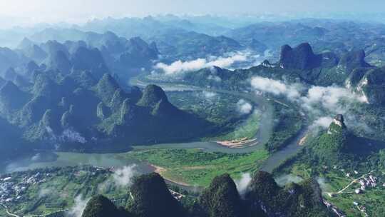 桂林漓江山水风光航拍阳朔日出云海壮丽风景