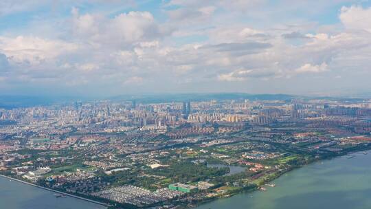 昆明西山公园凌虚阁航拍昆明市城市全景