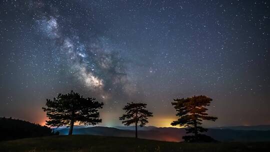 夜晚天空星星的景观视频素材模板下载