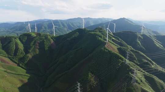 １５分钟４K｜雨过天晴后的山峦风车和落日