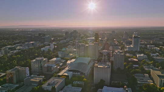 萨克拉门托市中心的空中城市景观