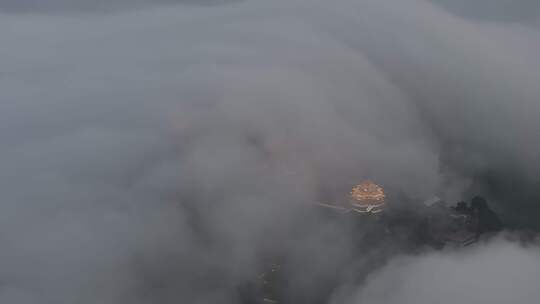 经典渐近环绕夜景老君山道观群云海