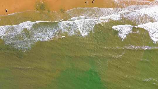 航拍大海海岸线沙滩