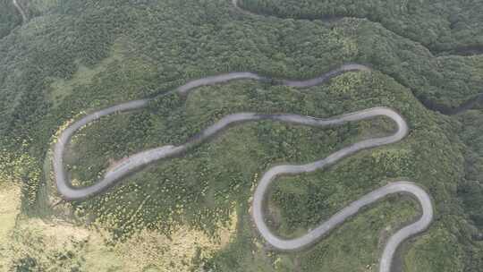 信宜大田顶日出航拍，高山公路