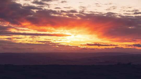 延时拍摄夕阳晚霞