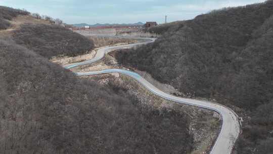 山 山路 山上 航拍 崎岖 陡峭