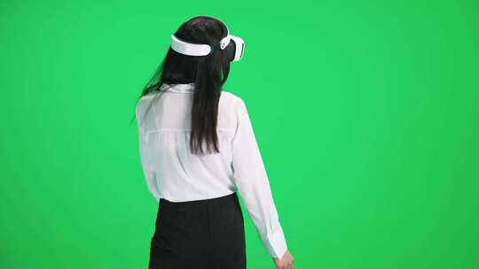 虚拟现实眼镜中的女性视频素材模板下载