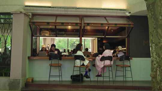 永福路 复兴西路 上海人文 喝咖啡的人