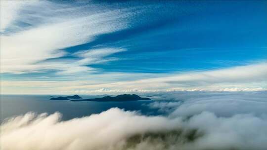 高空云海与远山景观