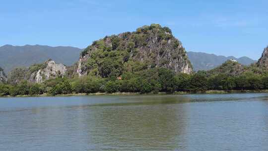 实拍湖面山川七星山风景