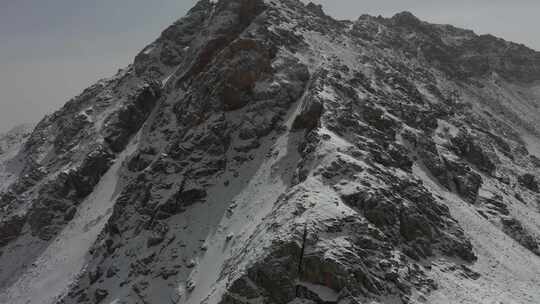 青藏高原海东互助北山景区雪山顶圣母天池