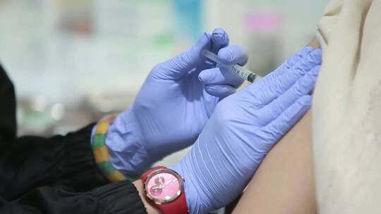 接种疫苗打针预防针免疫系统国产药视频素材模板下载