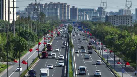 4K航拍江苏昆山城市道路国庆氛围