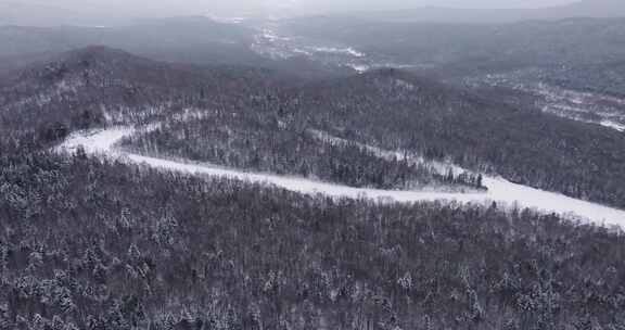 航拍黑龙江伊春梅花山滑雪场雪景