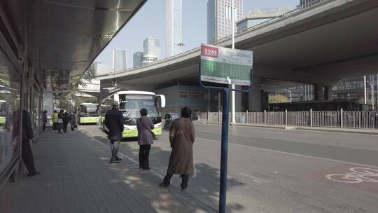 北京公交车意境/城市交通/公共交通视频素材模板下载