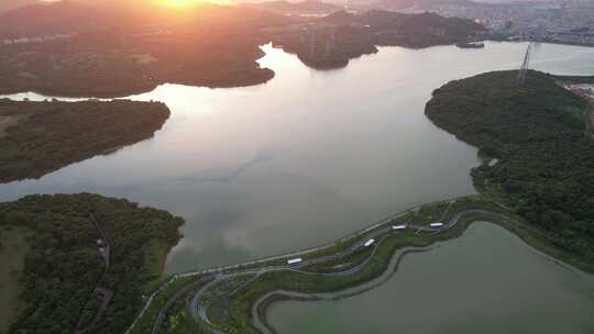 深圳市宝安石岩湖湿地公园日落航拍