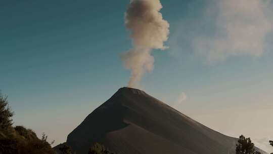 火山，危地马拉，峰，烟