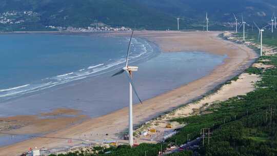 航拍平潭北部湾海上风电场夕阳火烧云鱼排