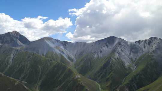 雪山自然风光全景