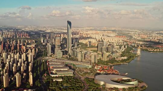 中国江苏苏州金鸡湖湖东城市风景