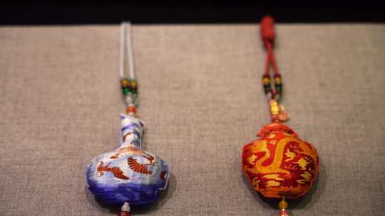中国非物质文化遗产布艺手工艺，龙元素香囊