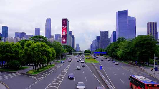 城市高楼大厦深圳深南大道车流