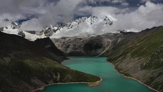 西藏山南朱错白玛林白马林措库拉岗日雪山