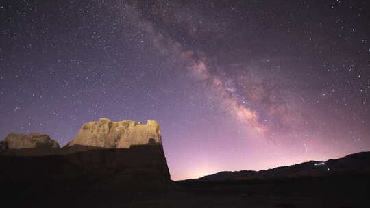 英仙座流星雨星空银河延时摄影