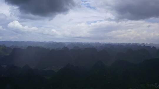 广西早晨大山晨光山川山峰光影山脉喀斯特