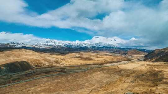 航拍雪山延时