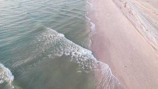 海浪浪花冲击沙滩素材航拍