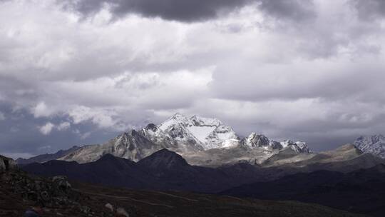 中国四川川西雪山