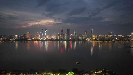 江西南昌城市晚霞夜幕降临夜景灯光