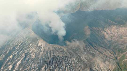 航拍Bromo火山云海视频素材模板下载