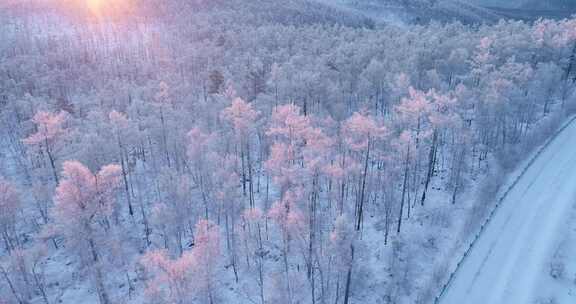 航拍大兴安岭冰雪雾凇、雪凇