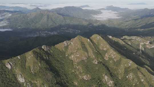 森林湖泊云海山川山脉云雾缭绕 青山绿水