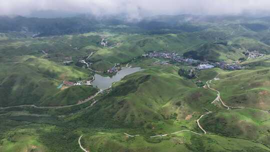 航拍湖南风力发电南山牧场