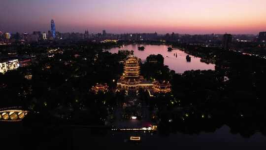 济南大明湖日落晚霞夕阳夜景灯光超然楼航拍