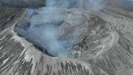 印尼爪哇岛布罗莫火山口航拍自然风光视频素材模板下载