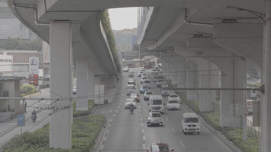 早高峰城市人流车流忙碌生活