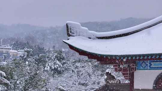 古建筑屋檐雪景拍摄