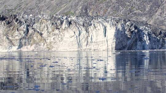 阿拉斯加的冰川水